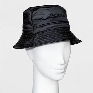 NEW Women’s Water Resistant Black Bucket Hat